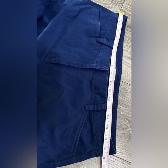 💙Lands' End Navy Blue Mid-Rise Shorts - Size 14 -💙 - Picture 5 of 9